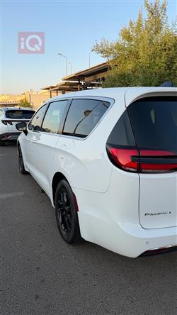 Chrysler Pacifica